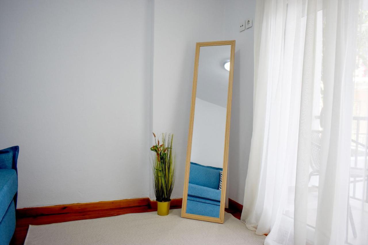 La Maison Plakes 3 Bdr Apt Skiathos Exterior foto